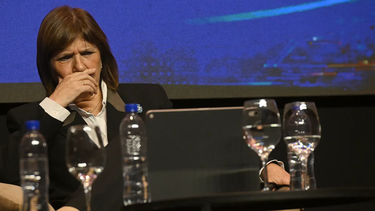 "Podría llevar o no a una moción de censura": la advertencia de Patricia Bullrich que tiene en vilo a Manuel Adorni
