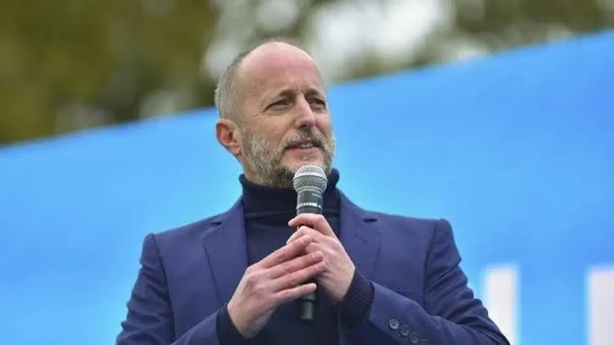 Los dólares de Martín Insaurralde son mucho más que eso y demuestra cuánto manejan quienes están en el poder