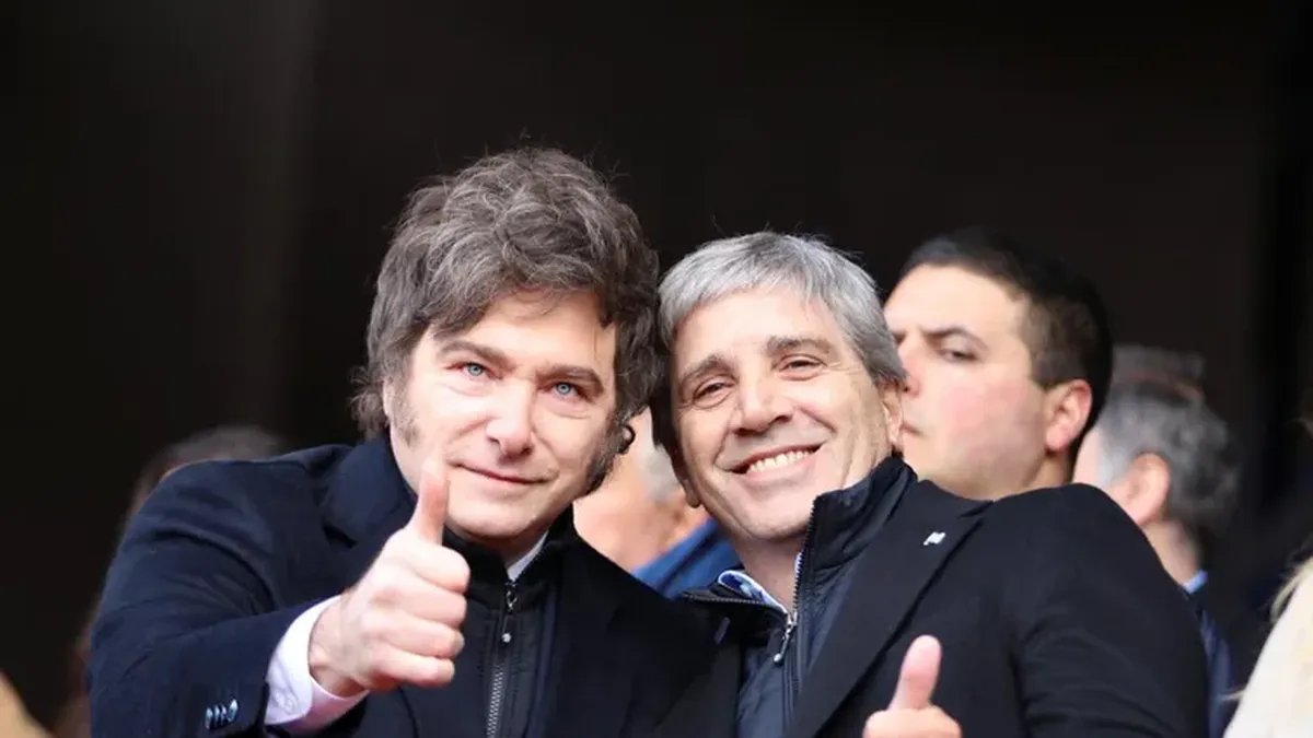 "Hay dólares para todos": Caputo defendió a Milei como "el único garante" del equilibrio fiscal