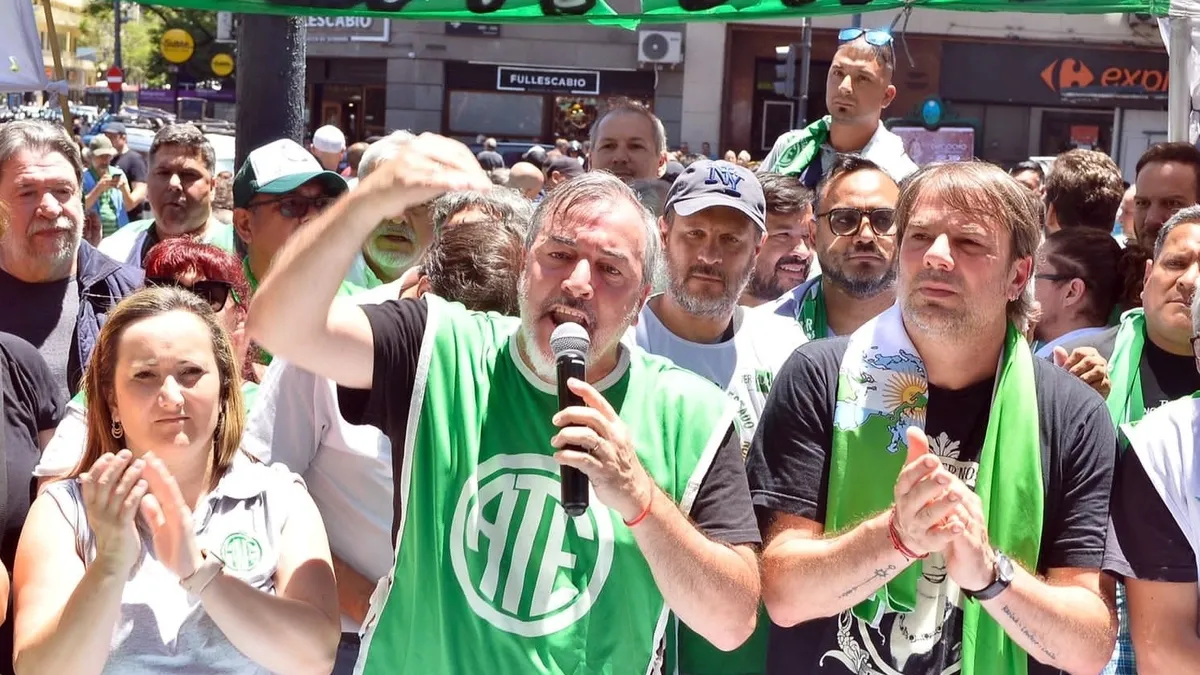 ATE tomó la sede de la Comisión de Energía Atómica en rechazo a casi 100 despidos: denunció un plan de privatización
