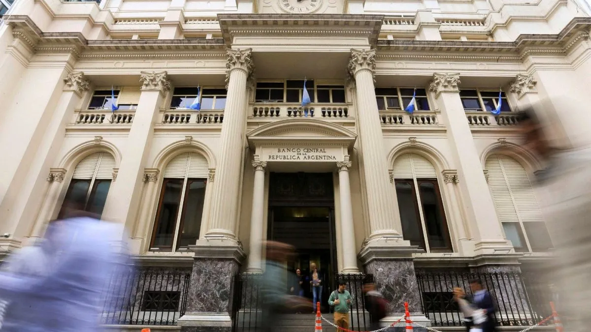 Una por una, las diferencias entre las modificaciones que plantea Javier Milei en el Banco Central y la carta orgánica del kirchnerismo