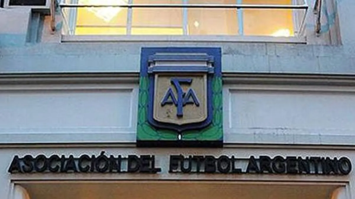 Dictan la falta de mérito de tres dirigentes de la AFA en la causa donde procesaron a Chiqui Tapia y Pablo Toviggino