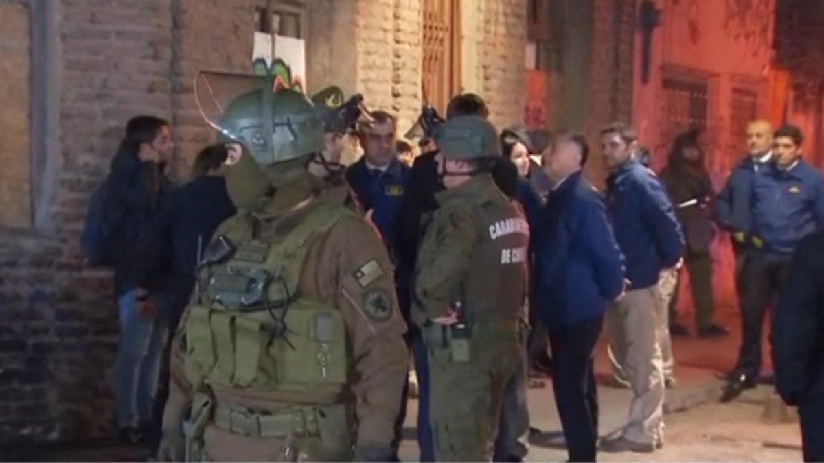 Nuevo copamiento policial: Arrau lidera masiva fiscalización a migrantes y prófugos en Estación Central
