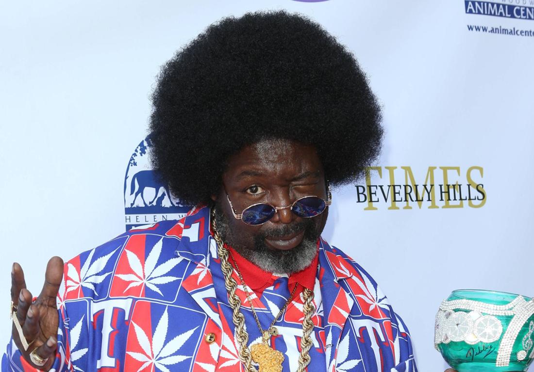 Korruption und Kuchen: Wie diese US-Rap-Ikone die Polizei vor Gericht demütigte