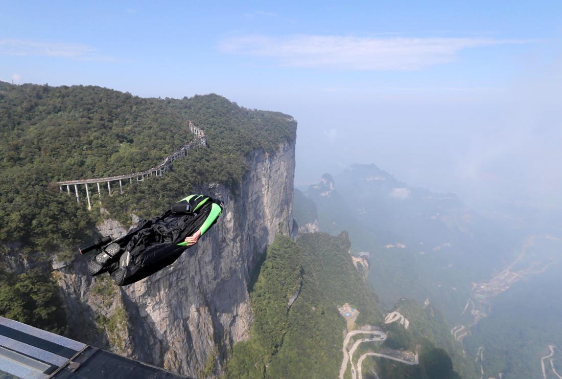 Tragödie in der Schweiz: Deutscher Wingsuit-Flieger tödlich verunglückt – Bundesanwaltschaft ermittelt
