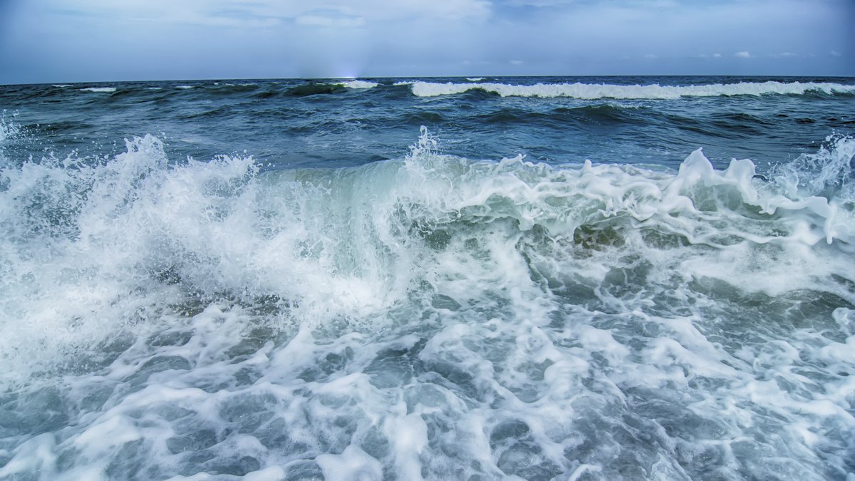 Un séisme de magnitude 7,1 frappe en pleine mer, à moins de 100 km des côtes