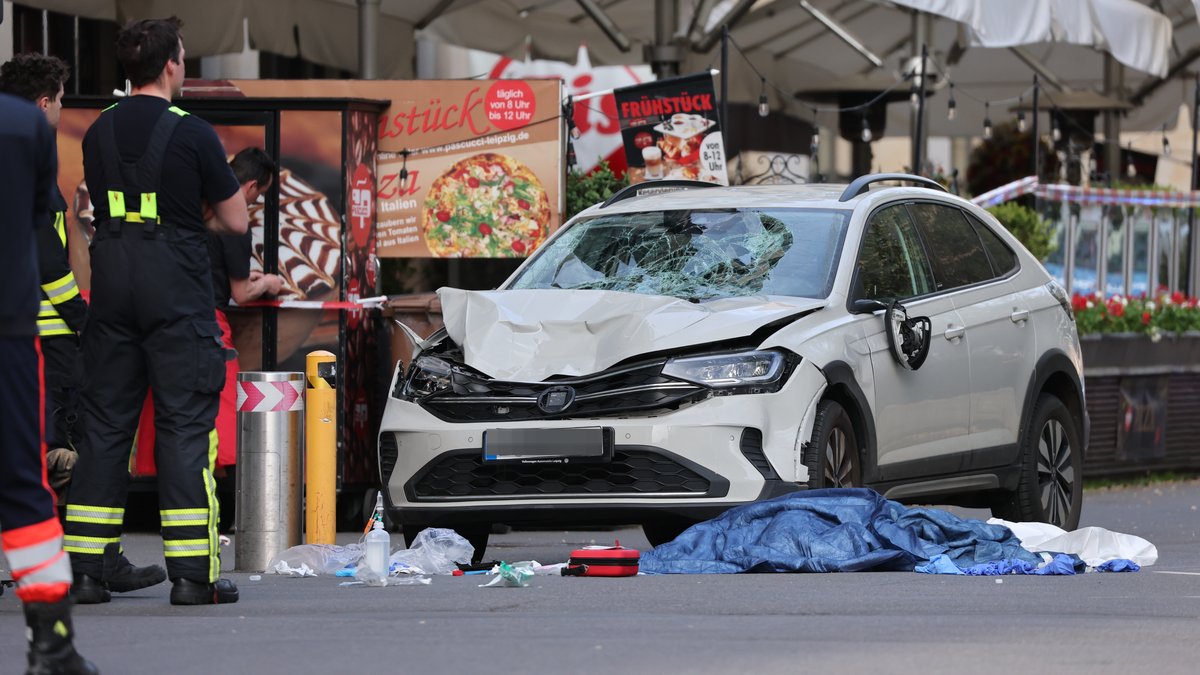 Un automobiliste fonce dans la foule en pleine zone piétonne et prend la fuite : au moins deux morts et plusieurs blessés en Allemagne