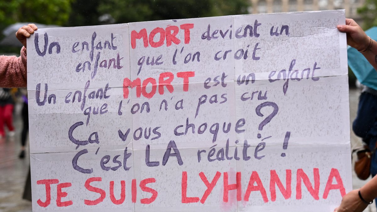 DIRECT Mort de Lyhanna, 11 ans : "Soyez assurés que ce crime ne restera pas impuni", l’avocat des parents de l’adolescente s’exprime