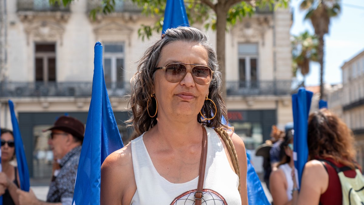 960 euros par mois et un second emploi… AESH depuis vingt ans, Sandrine Brunie, 52 ans, réclame "un statut et un salaire décent"
