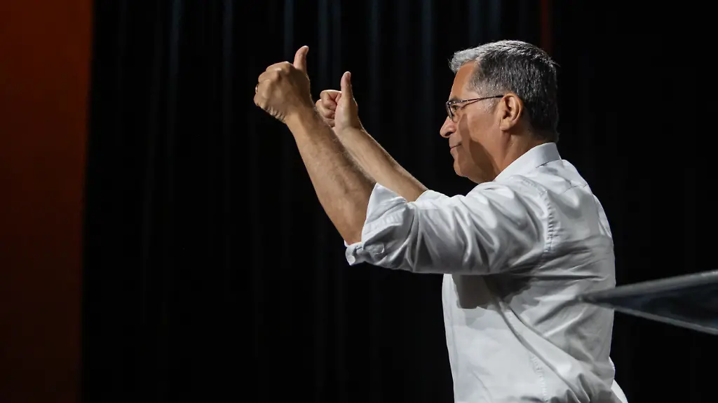 Demokrat Xavier Becerra zieht bei Vorwahlen in Kalifornien an Republikaner Steve Hilton vorbei