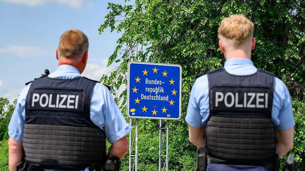 Vor Start der EU-AsylreformSPD will Grenzkontrollen abbauen – Dobrindt sagt NeinMit der Brüsseler Asylreform sollen ab Freitag weniger Migranten in die EU kommen. Die SPD will