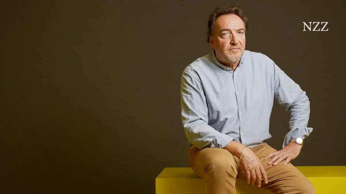 «Ein Lehrer, der sich bloss als netter Coach auf Augenhöhe anbiedert, wird von den Schülern nicht ernst genommen», sagt Roland Reichenbach
