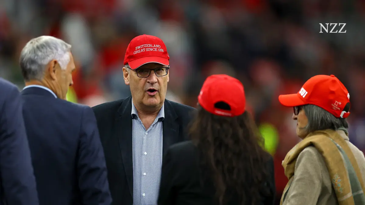 «Switzerland – great since 1291»: Guy Parmelins «Maga-Mütze» sorgt für Aufregung