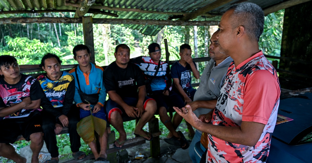 Orang Asli volunteers vow to keep searching for missing hiker Jaslinda