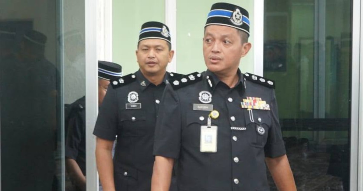 Cops hunt child sex offender over sodomy, molest of teenagers