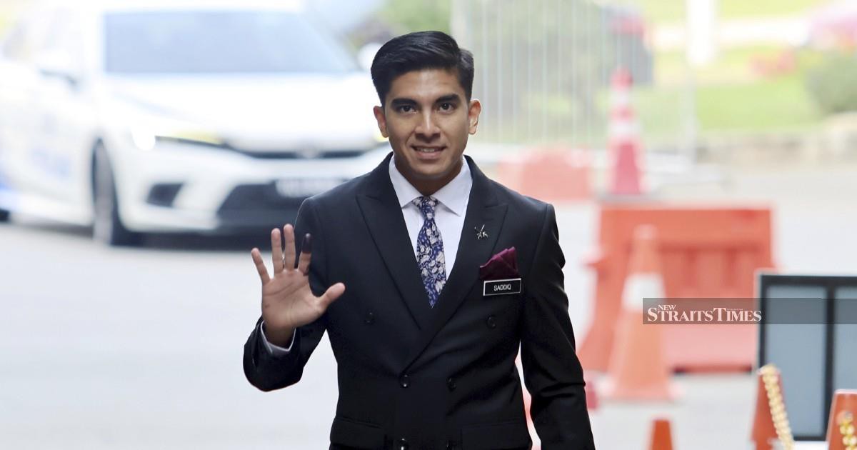 Syed Saddiq walks free as Federal Court dismisses prosecution appeal [WATCH]