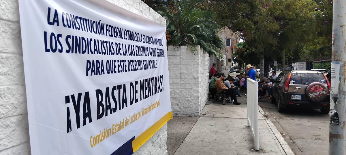 Paraliza la UAS labores en todo el Estado; exigen el pago de salarios y recursos federales