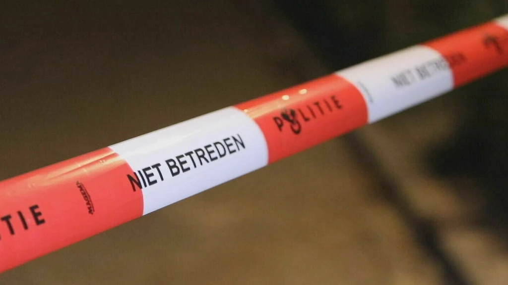 Omgeving Leidseplein in Amsterdam tijdlang afgezet rond toeristenbus