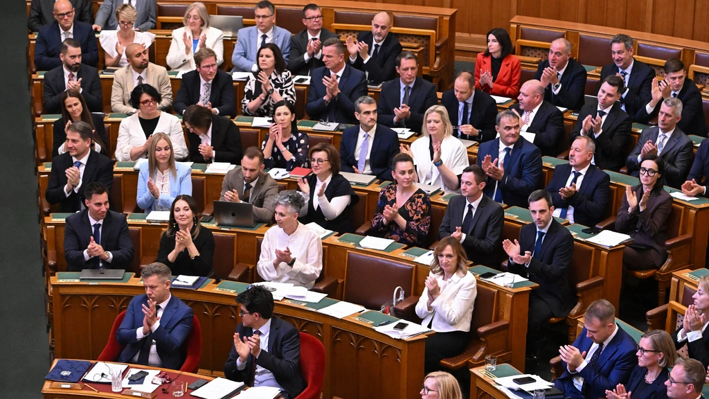 Hongaars parlement stemt in met maximale ambtstermijn premier