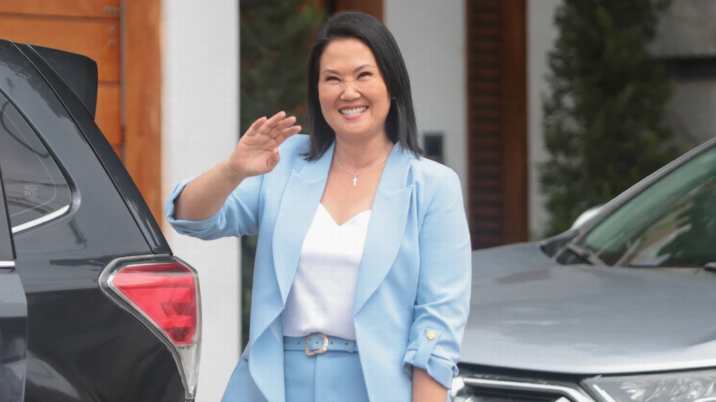 Rechtse Fujimori stevent af op winst bij presidentsverkiezingen in Peru