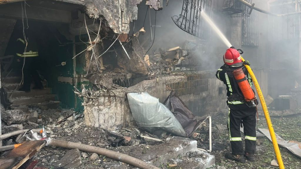 Doden na Russische aanval op appartementsgebouwen in Oekraïense stad Sumy