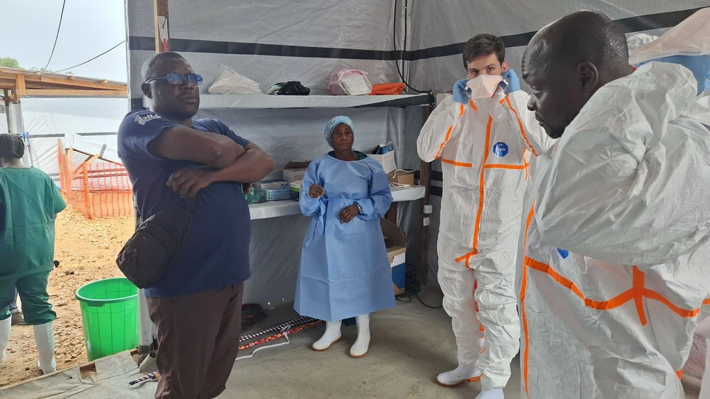 Medicijnen tegen ebolavariant op patiënten getest: 'Willen sterfte omlaag krijgen'