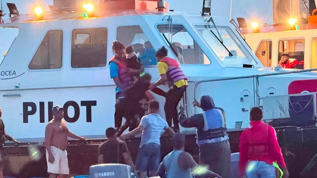Tientallen mensen vermist na kapseizen veerboot in Guyana