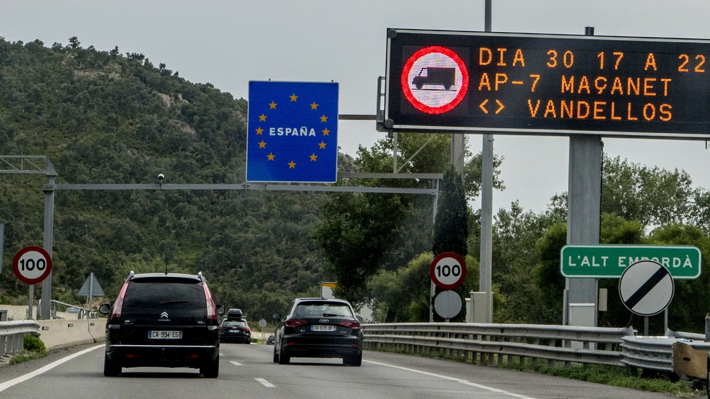 Geschil loopt op: Spanje voert grenscontroles in voor reizigers uit Italië