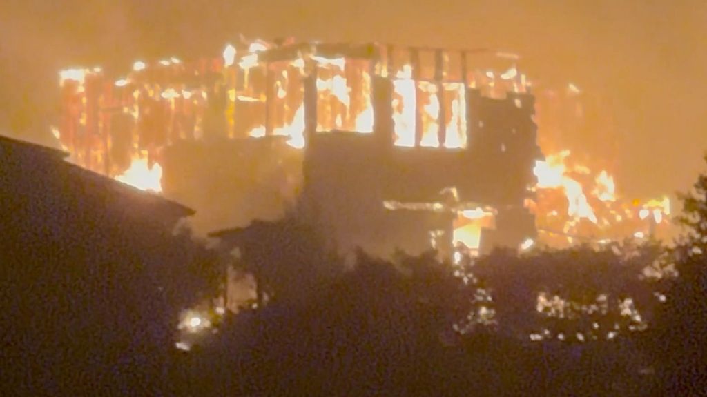 Bosbrand West-Canada groter en heviger, vrouw omgekomen