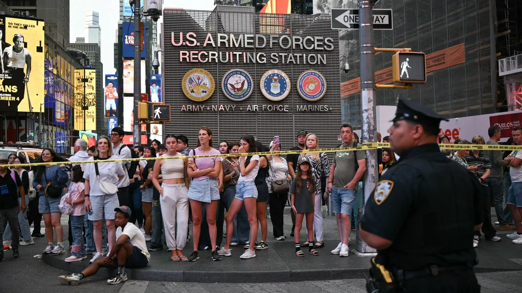 Dode bij steekincident Times Square, politie schiet dader dood