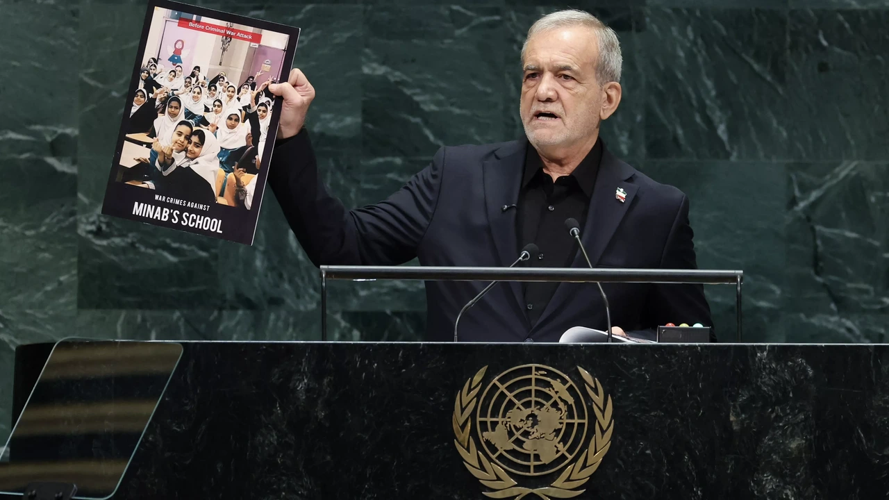 President Iran toont bij VN foto's van oorlogsslachtoffers, VS-delegatie vertrekt