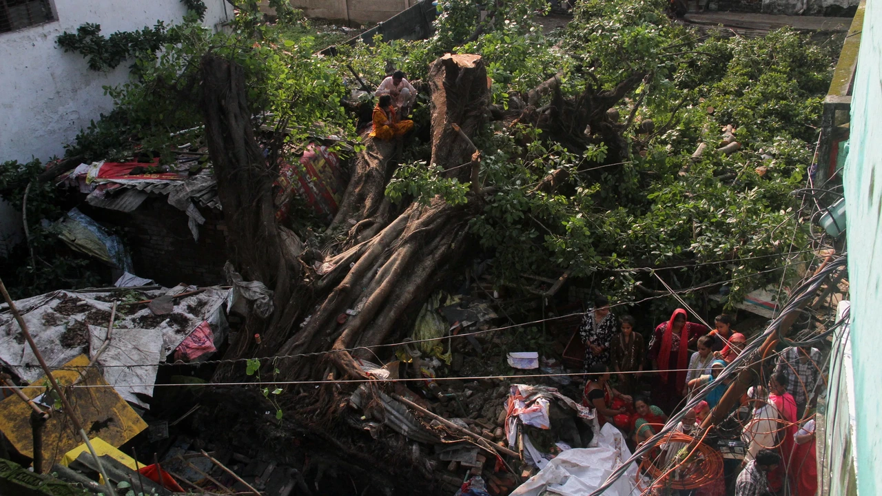 Noodweer in India en Nepal, dodental loopt op tot boven de honderd