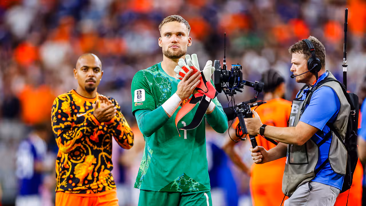 Verbruggen baalt van Japanse goals: 'Allebei van richting veranderd'
