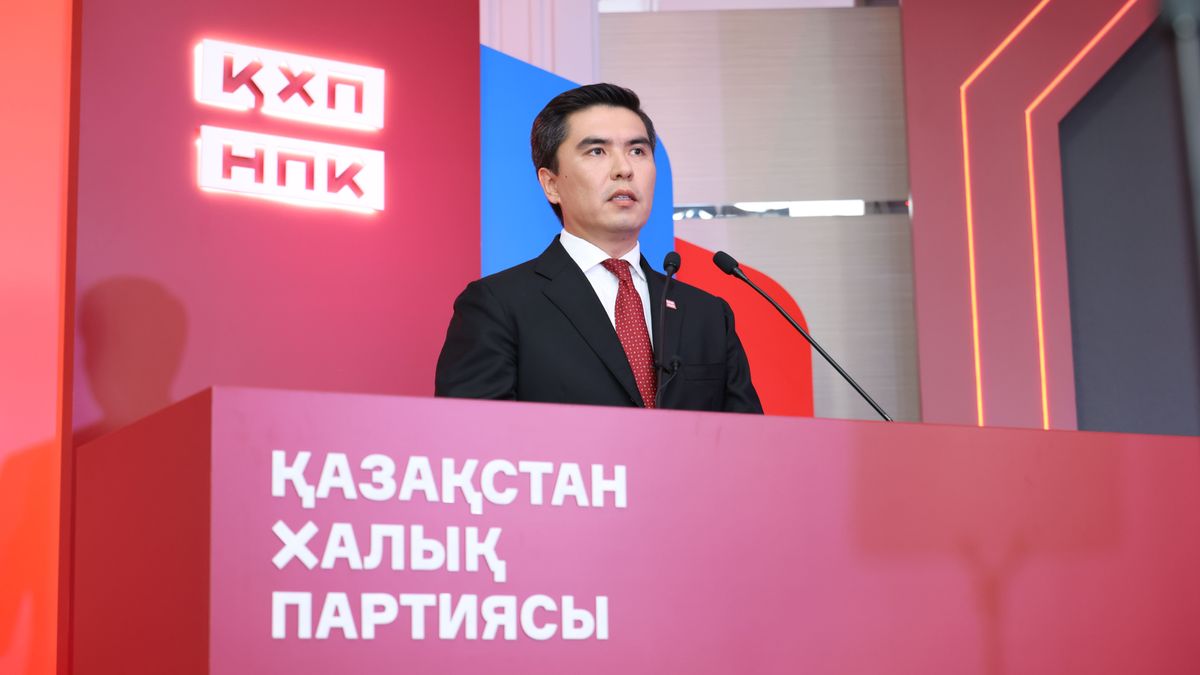 Старт кампании в Курултай: Народная партия Казахстана утвердила предвыборную программу и список кандидатов