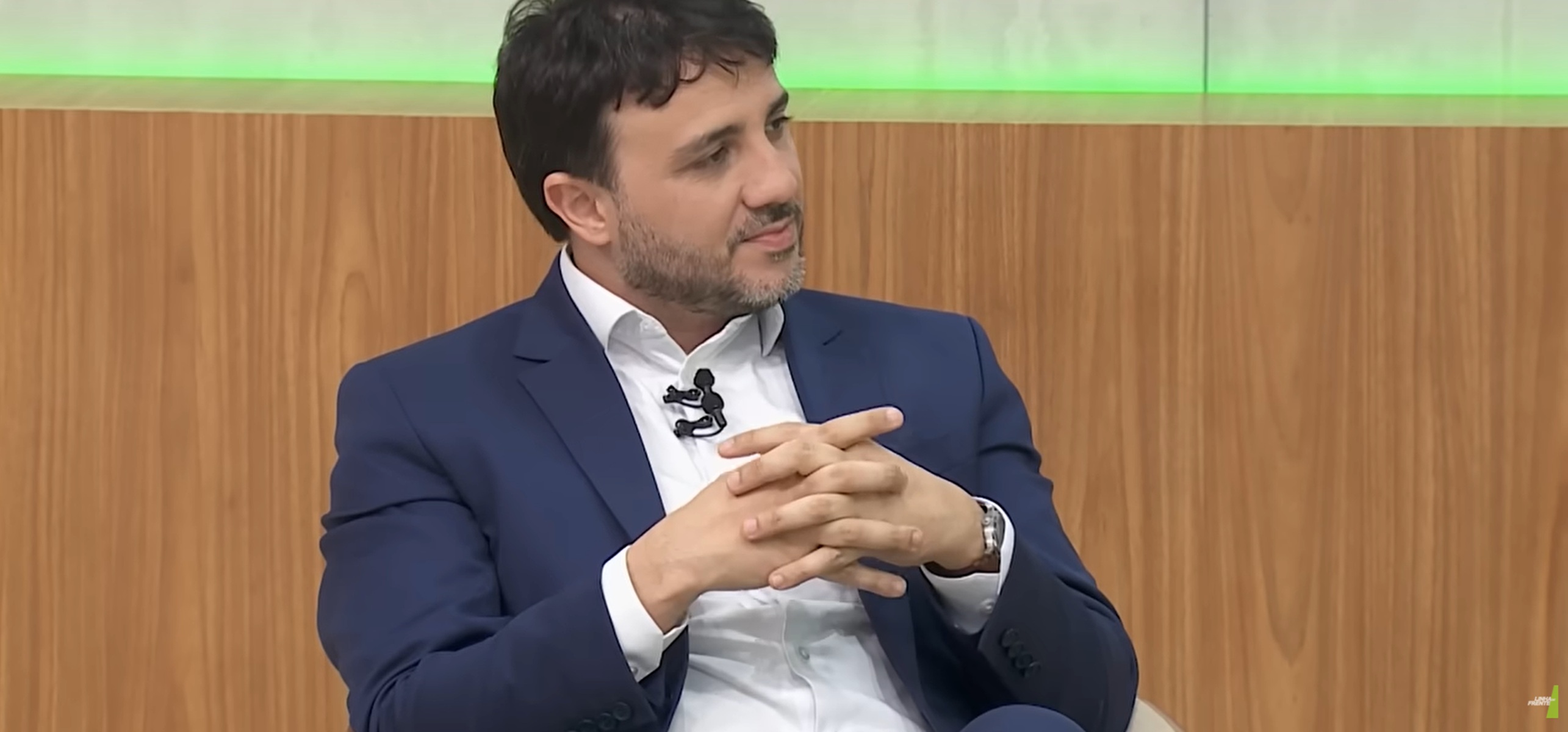 Moraes é o marqueteiro do Flávio, ironiza Renan Santos