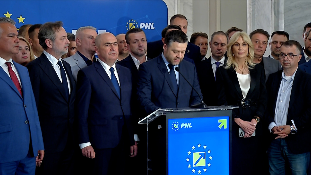 Cine guvernează România după moţiune? Cheia negocierilor e la PNL, PSD caută un compromis de "aur"