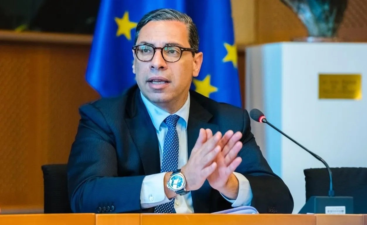 Επικοινωνία Κόμπου με τον ΥΠΕΞ του Κουβέιτ για την εκεχειρία ΗΠΑ–Ιράν