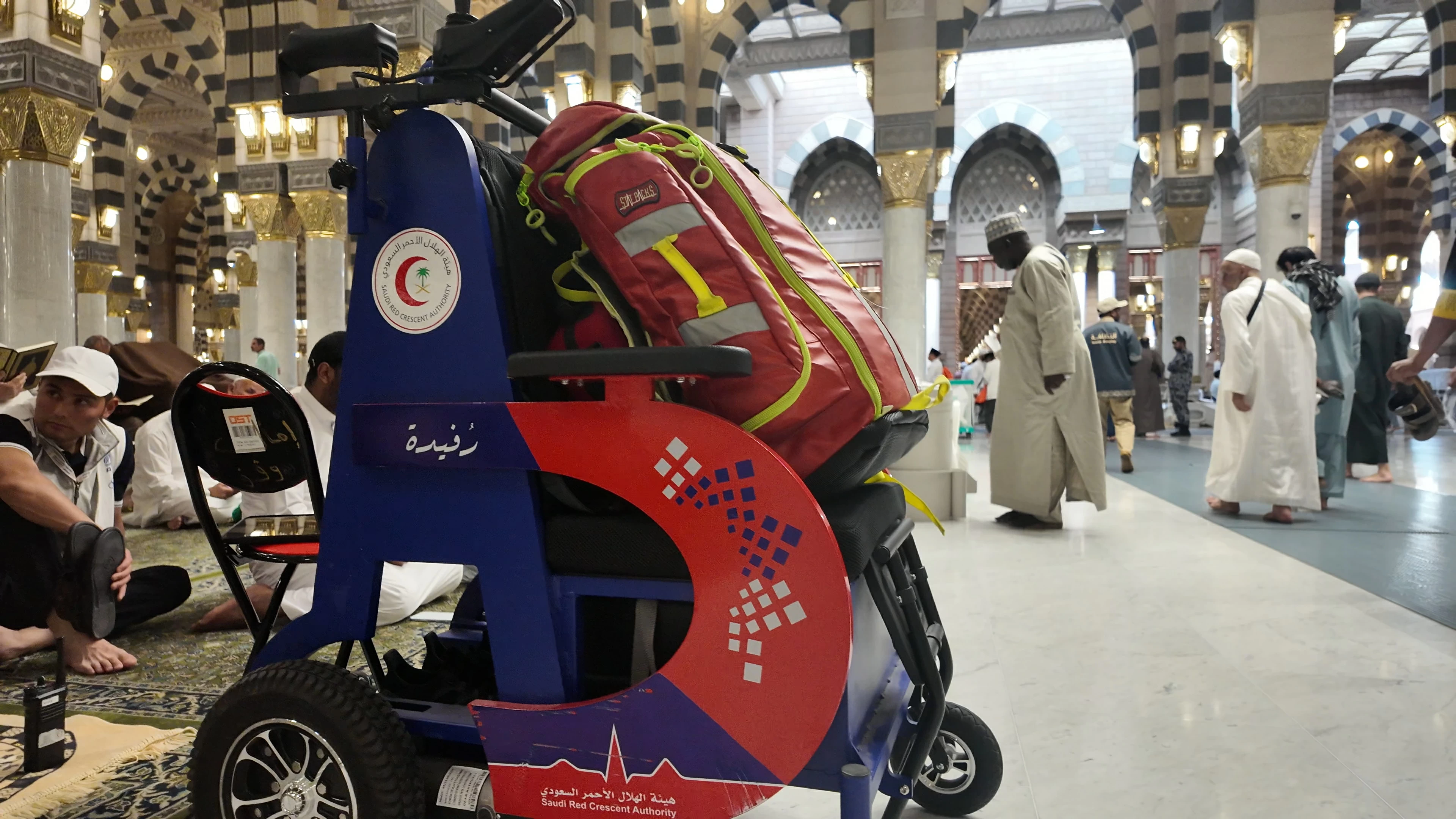 «الهلال الأحمر» بالمدينة يُعيد النبض لحاج إندونيسي