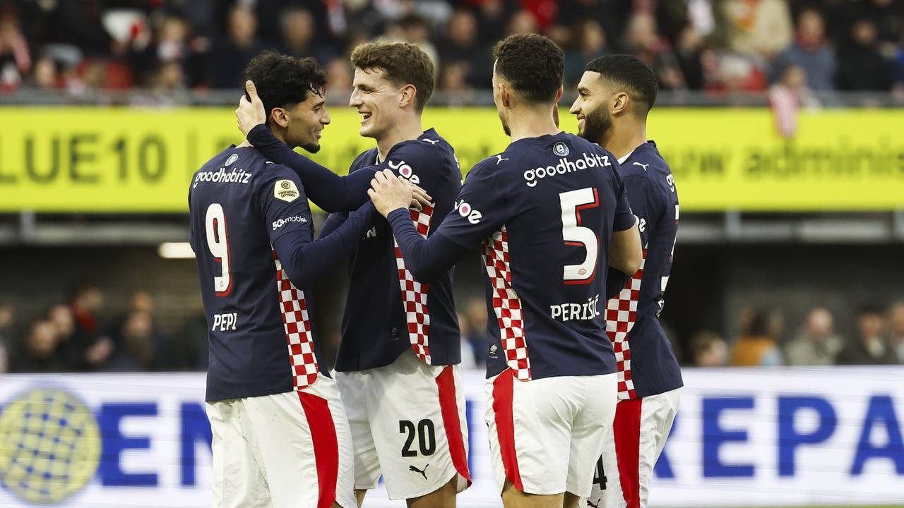 Wordt het een hete transferzomer voor PSV? Wij volgen het op de voet!