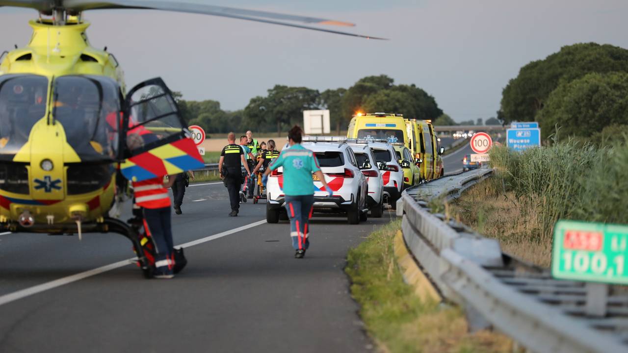 'Leed van ander is geen live theater': politie kwaad op kijkers na ongeluk