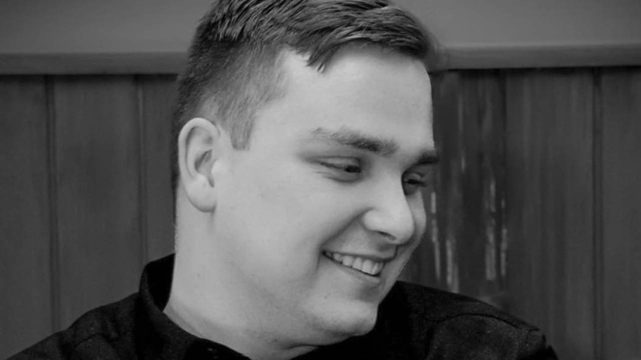 Delano lag in slaapzak toen zijn kameraden hem per ongeluk overreden
