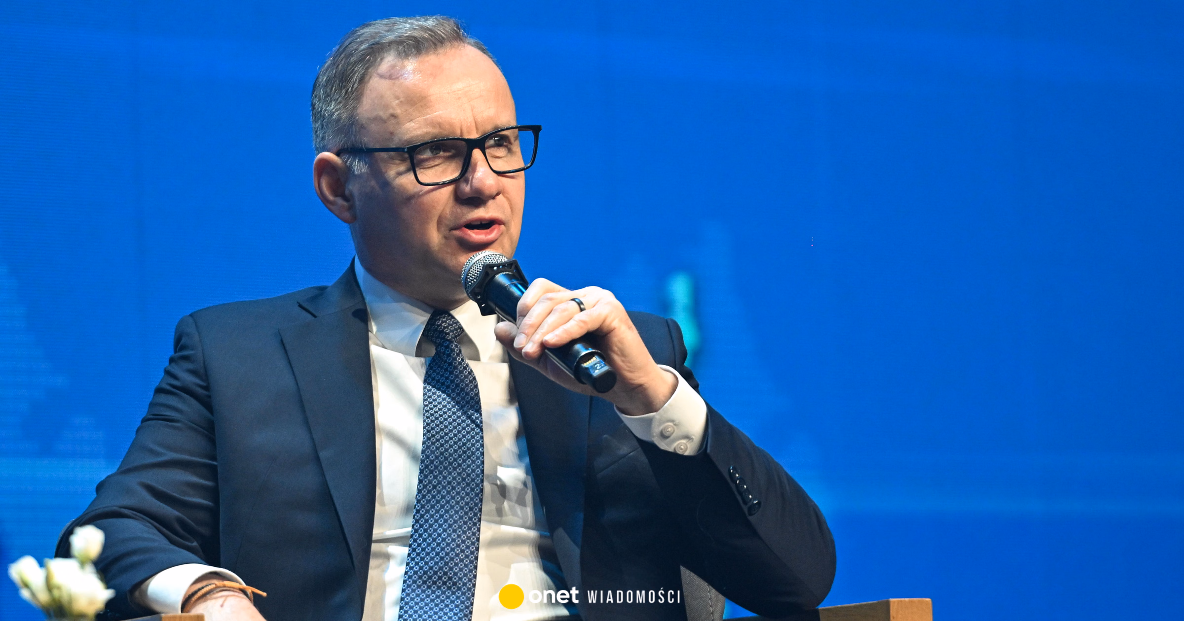 Andrzej Duda's guest asked to leave meeting with general. Former president reacts
