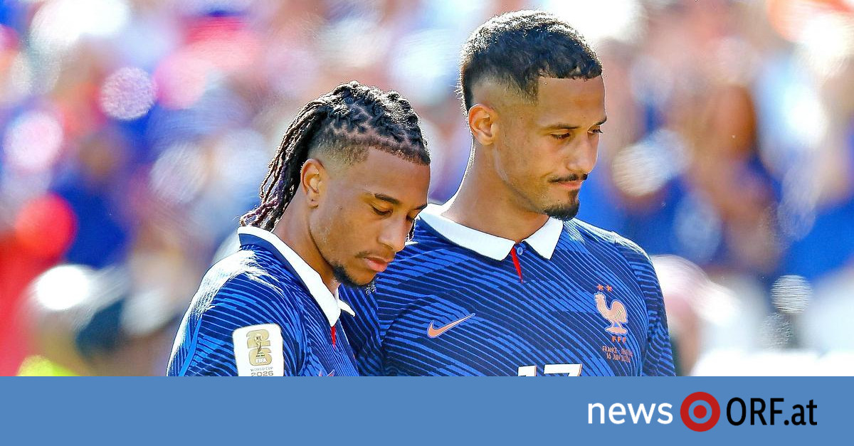 die französischen Fußballteamspieler William Saliba und Michael Olise