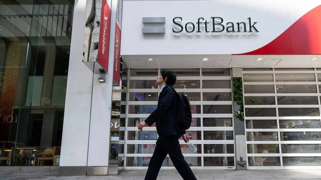 Le japonais SoftBank annonce un investissement record de 75 milliards d’euros en France lié à l’IA