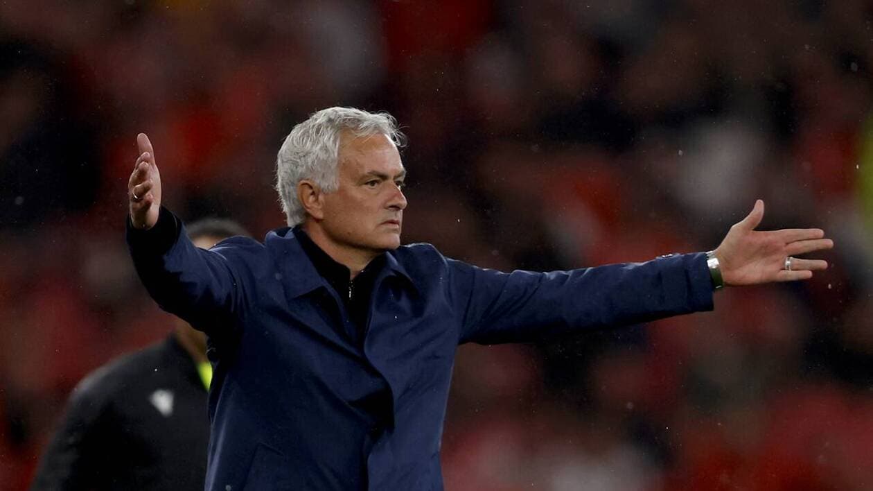 José Mourinho assure que la vidéo de lui avec un maillot du Real Madrid est générée avec l’IA