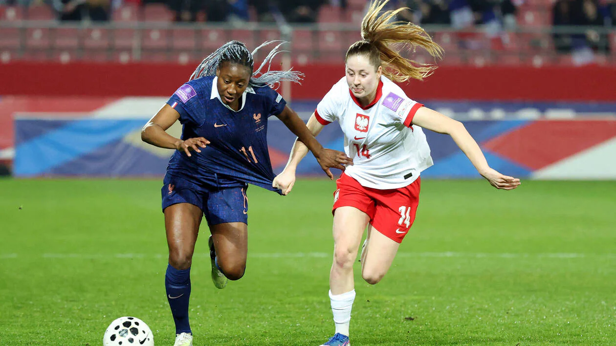 DIRECT. Pologne - France : début de rencontre équilibré pour les Bleues, suivez le match de qualification en direct