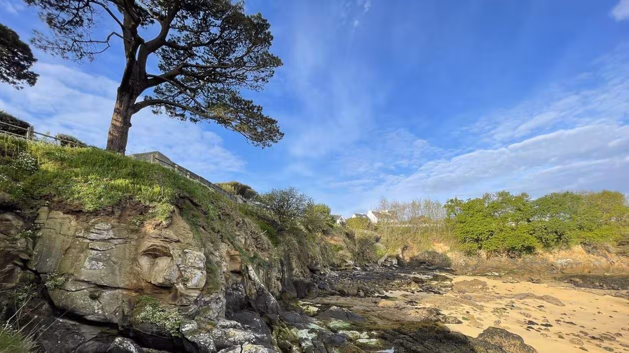 Élévation du niveau de la mer et érosion du littoral dans le pays de Douarnenez : un appel à témoignage est lancé
