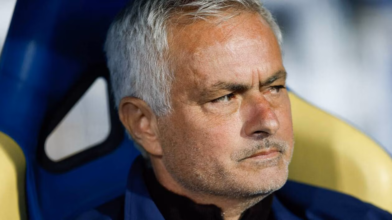 Benfica officialise le départ de José Mourinho au Real Madrid pour un montant de 15 millions d’euros