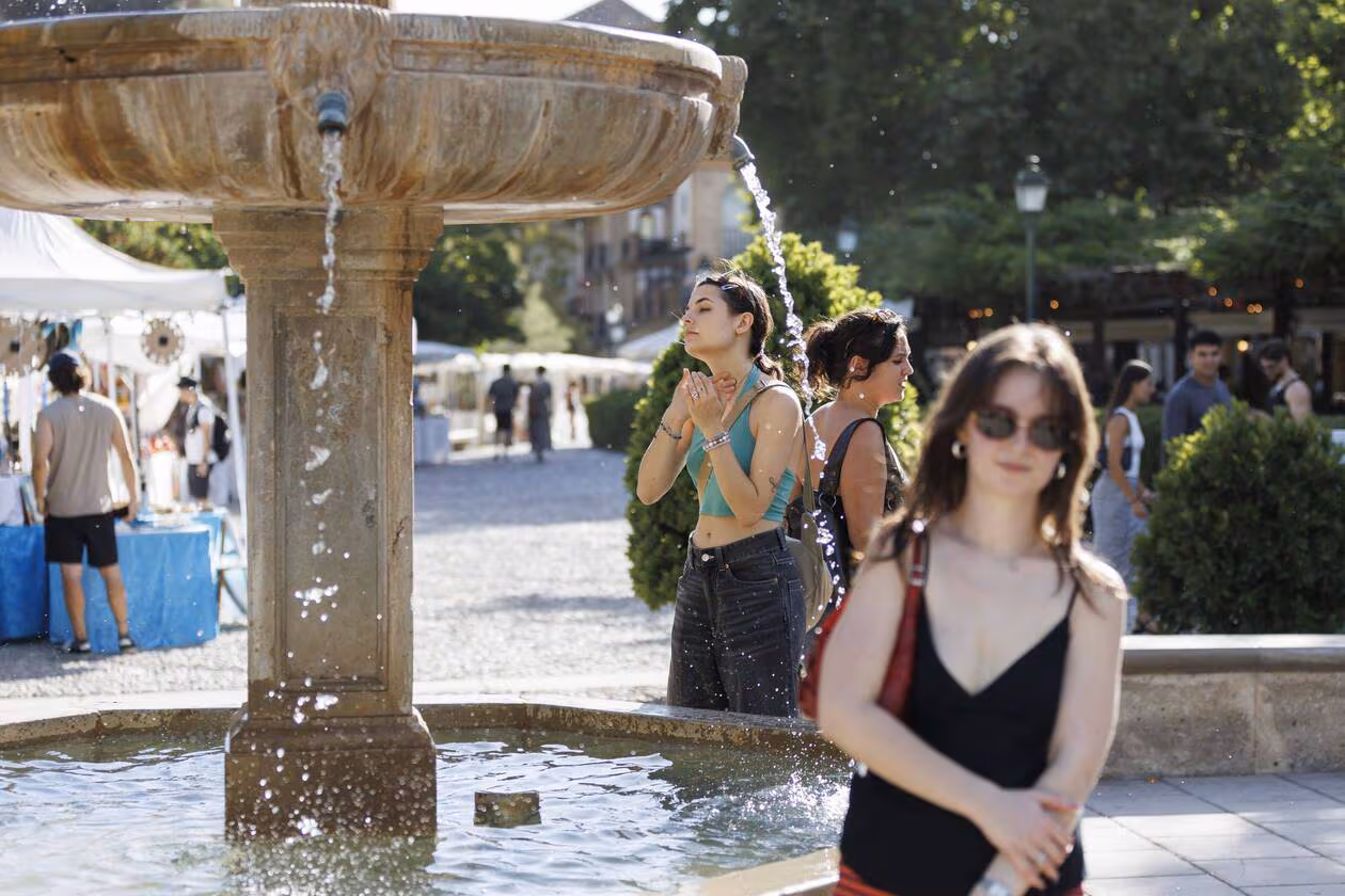 « Faire comme les Andalous » : pendant les canicules, la France devrait-elle prendre exemple sur l’Espagne ?