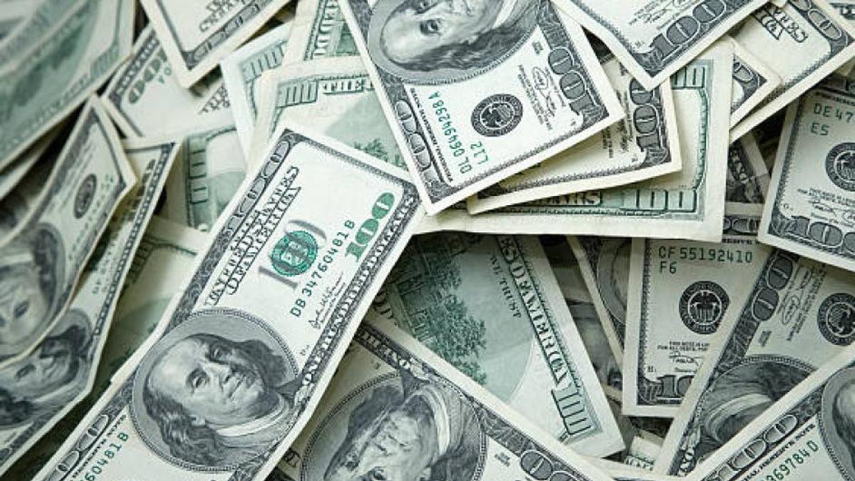 Dólar hoy en Colombia se cotiza con leve alza y baja volatilidad tras euforia postelectoral